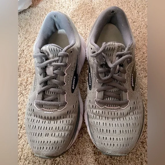 Brooks ghost size 5.5 online